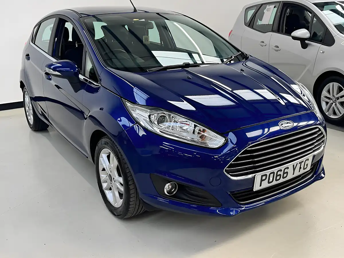 Used 2016 Ford Fiesta Zetec Blue - Interior and Exterior details 5