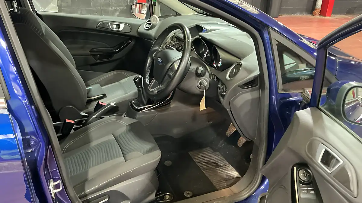 Used 2016 Ford Fiesta Zetec Blue - Interior and Exterior details 9