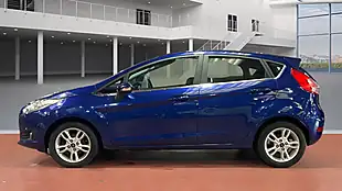 Used 2016 Ford Fiesta Zetec Blue - Interior and Exterior details 6