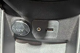 Used 2016 Ford Fiesta Zetec Brown - Interior and Exterior details 14