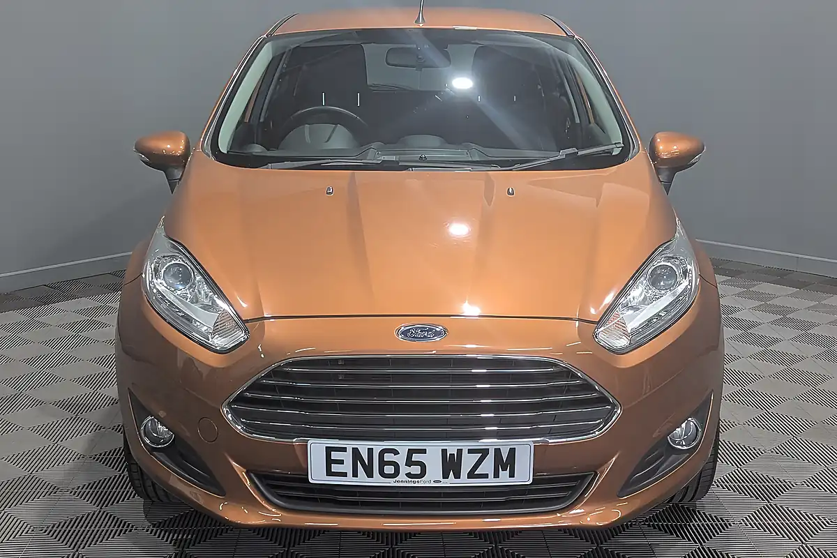 Used 2016 Ford Fiesta Zetec Brown - Interior and Exterior details 4