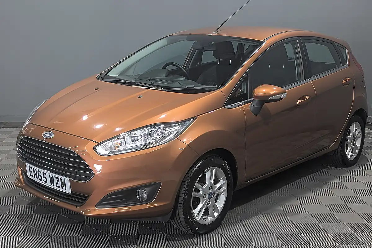 Used 2016 Ford Fiesta Zetec Brown - Interior and Exterior details 5