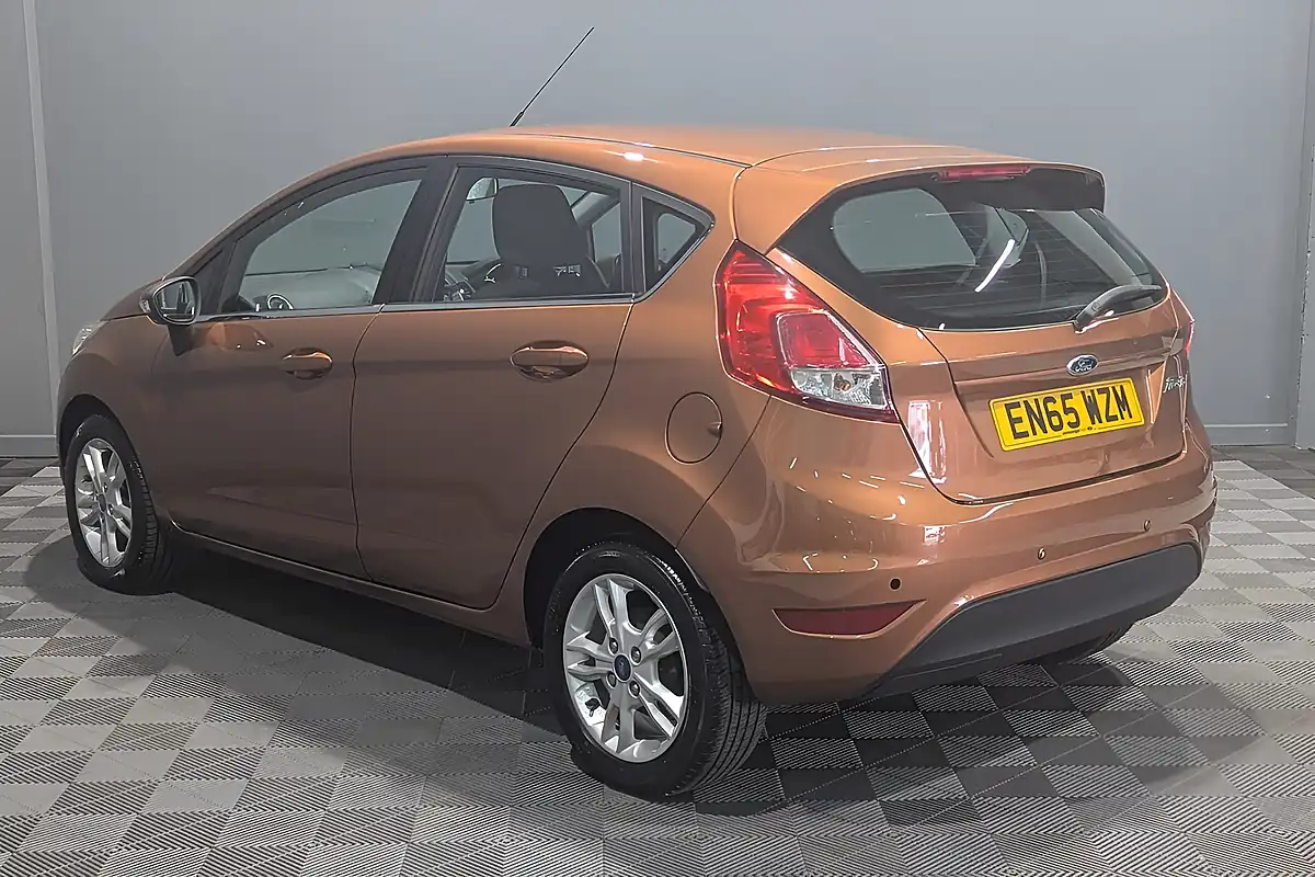 Used 2016 Ford Fiesta Zetec Brown - Interior and Exterior details 6