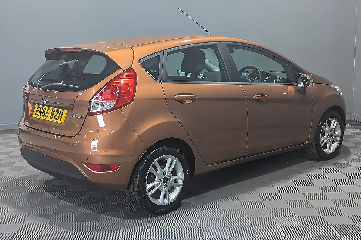 Used 2016 Ford Fiesta Zetec Brown - Interior and Exterior details 7