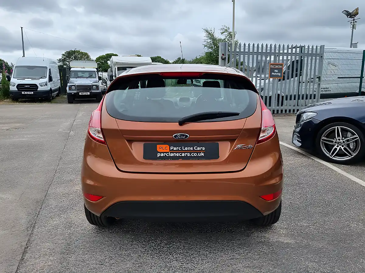 Used 2016 Ford Fiesta Zetec Copper Pulse Metallic - Interior and Exterior details 6
