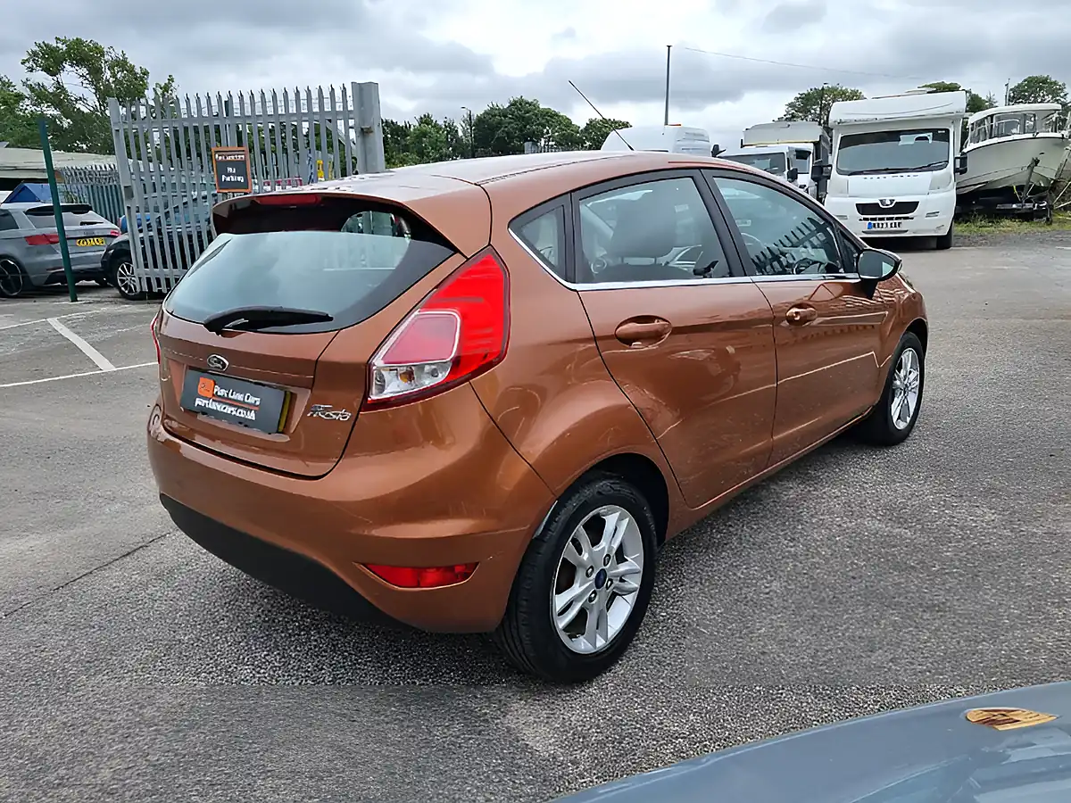 Used 2016 Ford Fiesta Zetec Copper Pulse Metallic - Interior and Exterior details 7