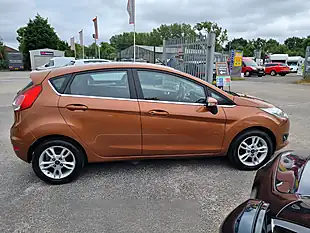 Used 2016 Ford Fiesta Zetec Copper Pulse Metallic - Interior and Exterior details 8