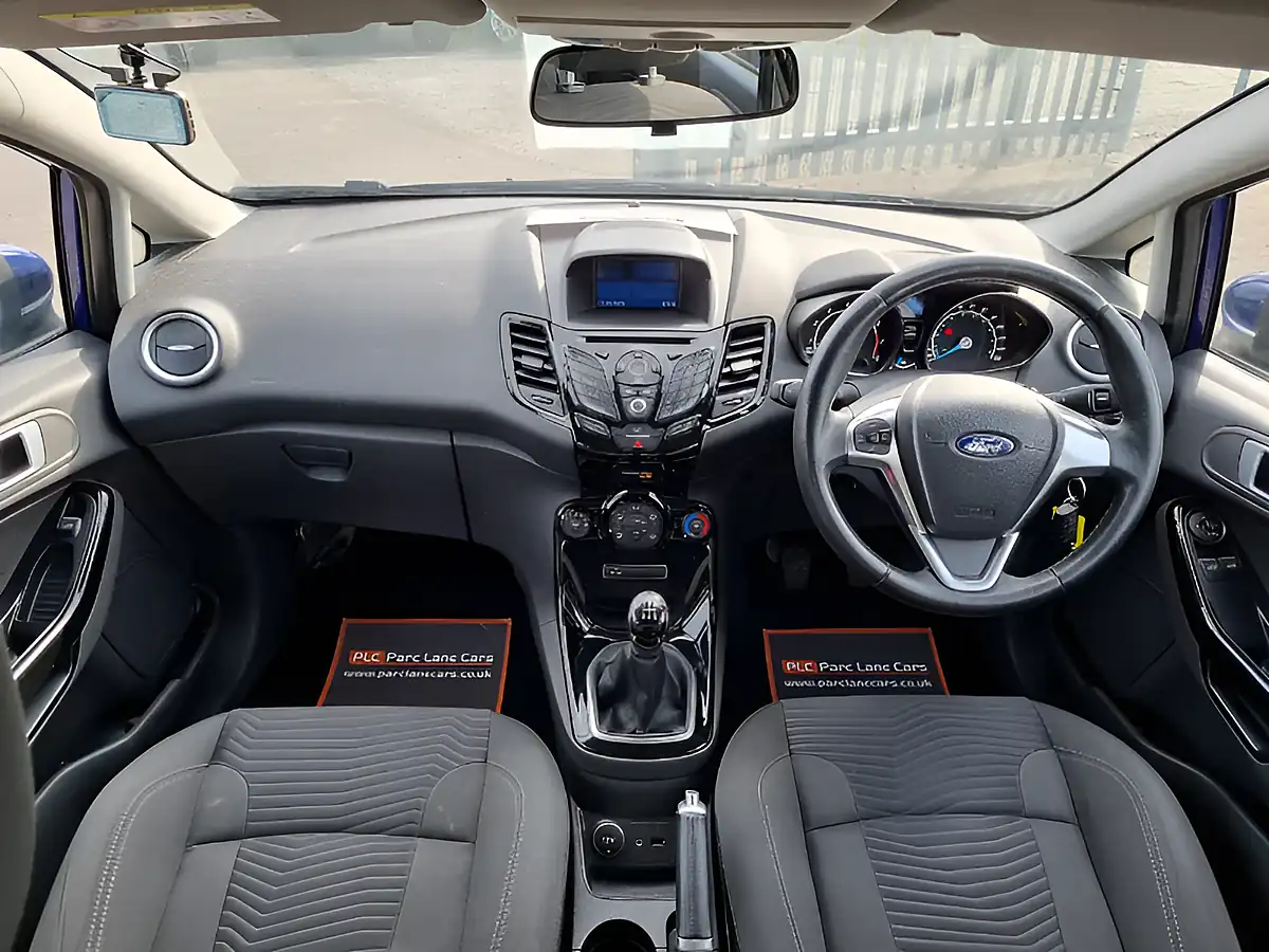Used 2016 Ford Fiesta Zetec Deep Impact Blue - Interior and Exterior details 11
