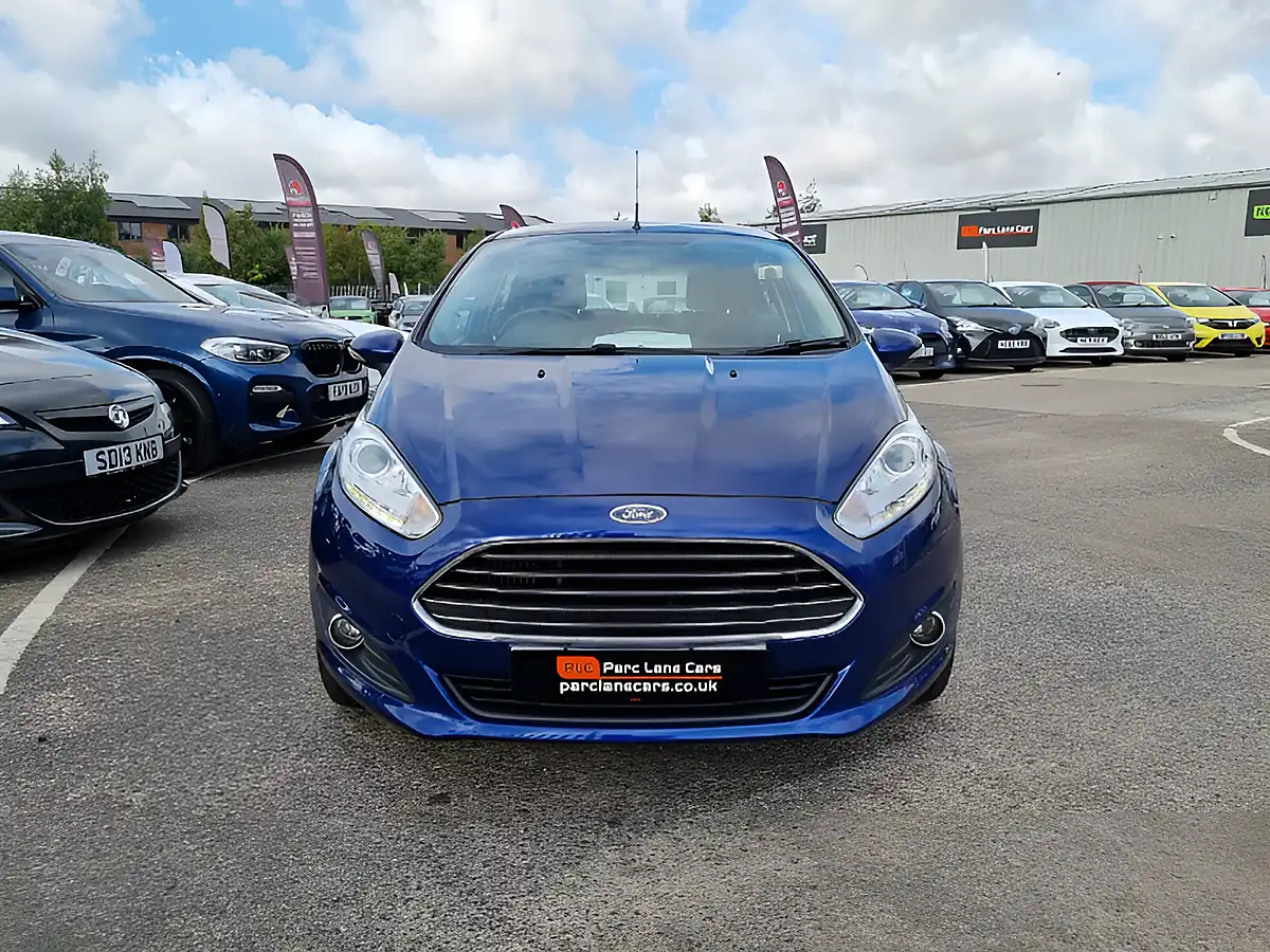 Used 2016 Ford Fiesta Zetec Deep Impact Blue - Interior and Exterior details 2