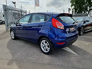 Used 2016 Ford Fiesta Zetec Deep Impact Blue - Interior and Exterior details 9