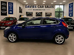 Used 2016 Ford Fiesta Zetec Deep Impact Blue - Interior and Exterior details 9