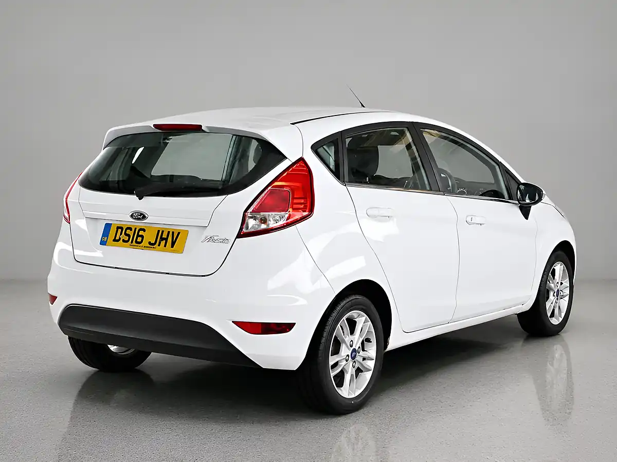 Used 2016 Ford Fiesta Zetec Edition White - Interior and Exterior details 7