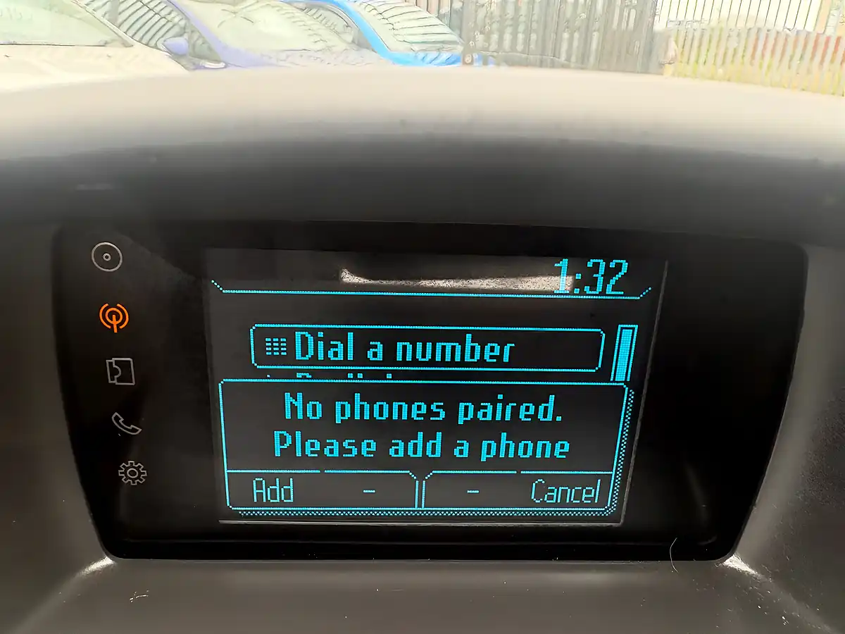 Used 2016 Ford Fiesta Zetec Frozen White - Interior and Exterior details 10