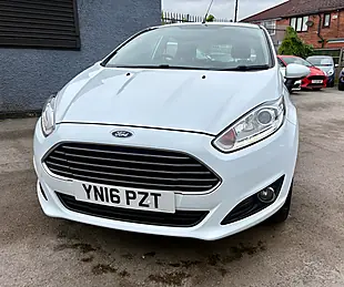 Used 2016 Ford Fiesta Zetec Frozen White - Interior and Exterior details 3