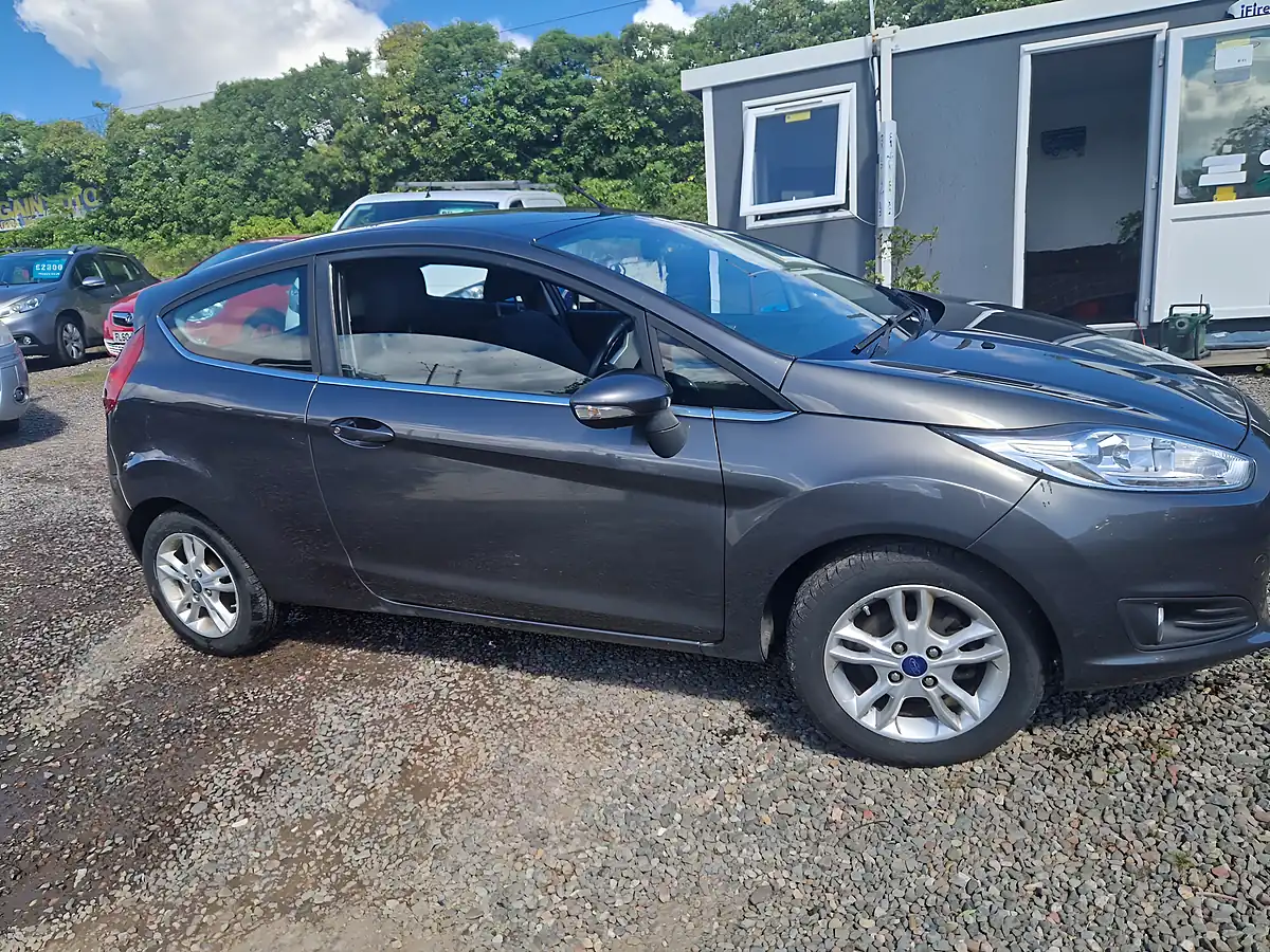 Used 2016 Ford Fiesta Zetec Grey - Interior and Exterior details 12