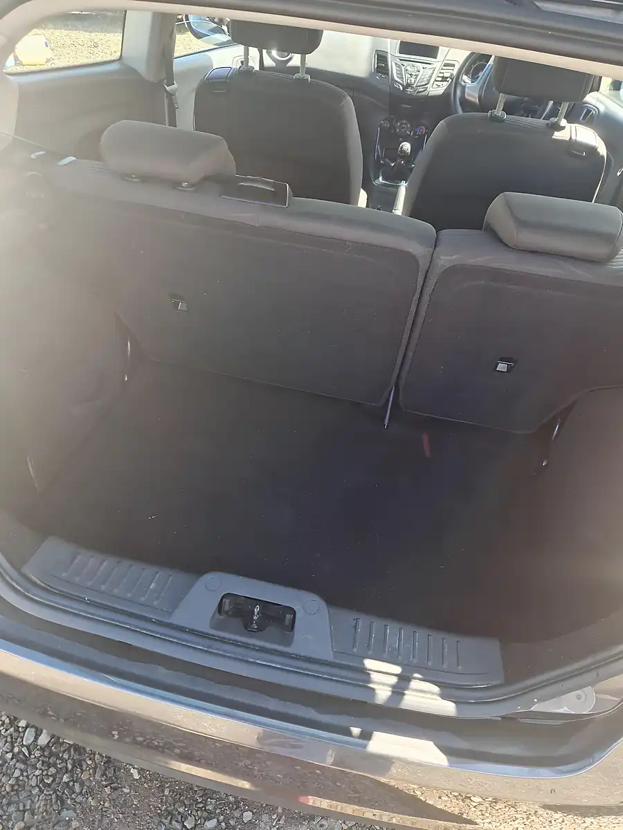 Used 2016 Ford Fiesta Zetec Grey - Interior and Exterior details 14
