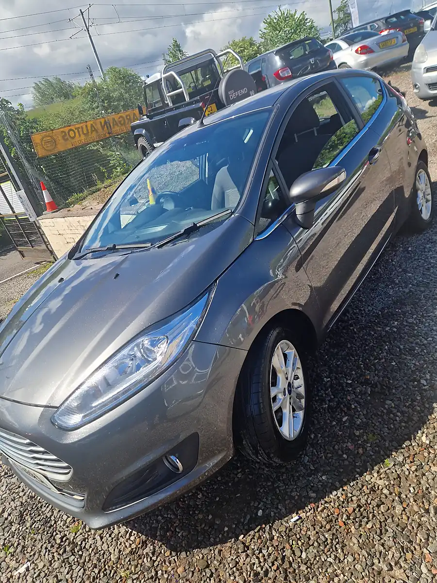 Used 2016 Ford Fiesta Zetec Grey - Interior and Exterior details 3