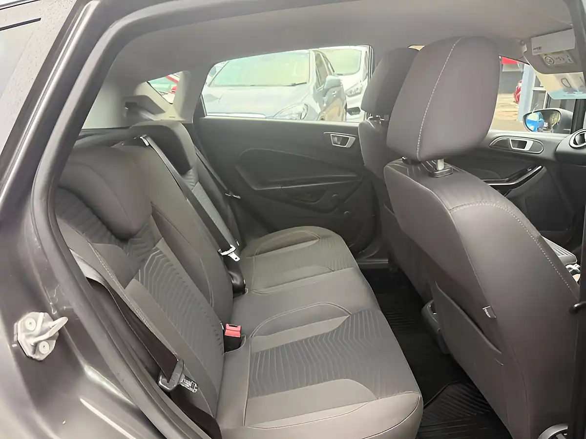 Used 2016 Ford Fiesta Zetec Grey - Interior and Exterior details 15