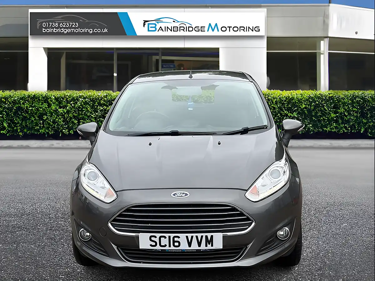 Used 2016 Ford Fiesta Zetec Grey - Interior and Exterior details 8