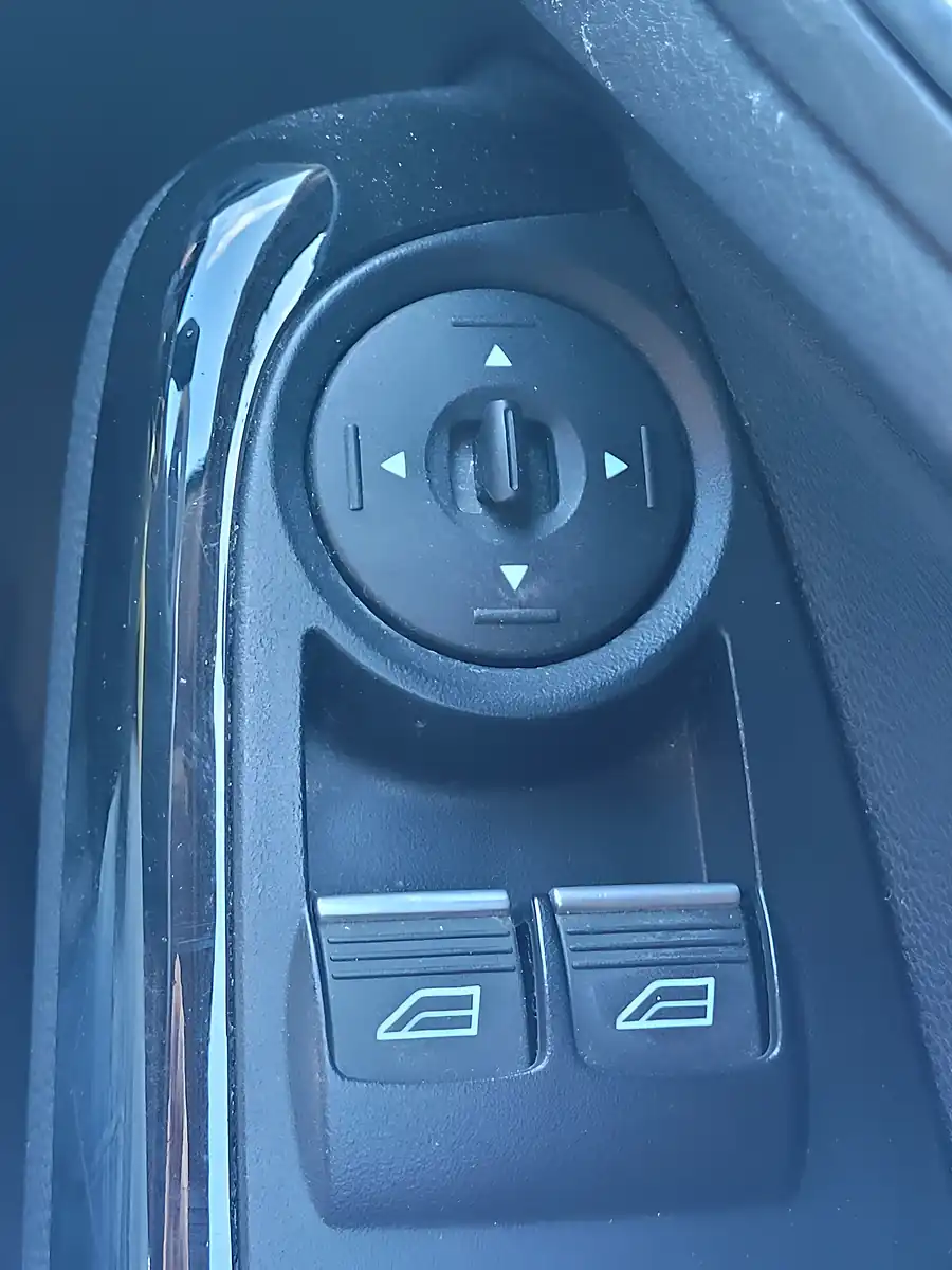 Used 2016 Ford Fiesta Zetec Grey - Interior and Exterior details 20