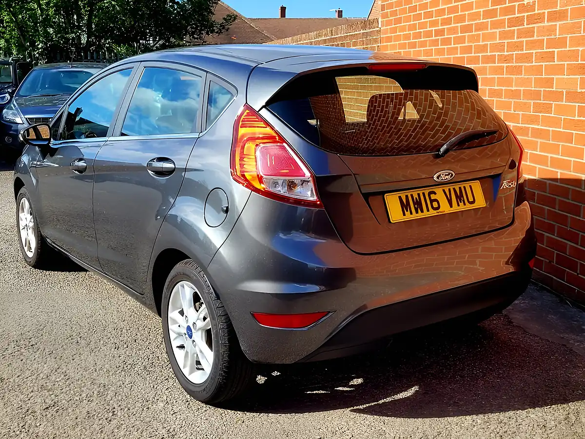 Used 2016 Ford Fiesta Zetec Grey - Interior and Exterior details 3