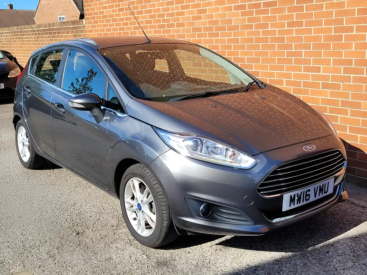 Used 2016 Ford Fiesta Zetec Grey - Interior and Exterior details 8