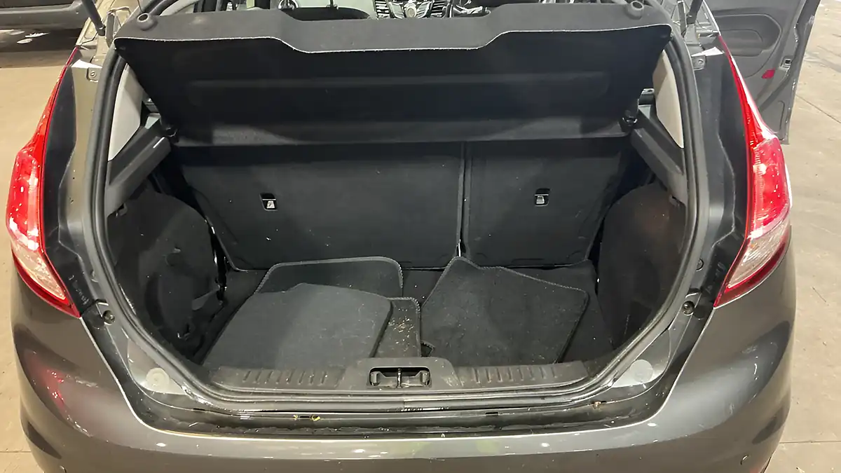 Used 2016 Ford Fiesta Zetec Grey - Interior and Exterior details 5