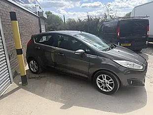 Used 2016 Ford Fiesta Zetec Grey - Interior and Exterior details 6