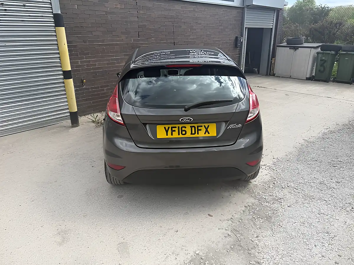Used 2016 Ford Fiesta Zetec Grey - Interior and Exterior details 7