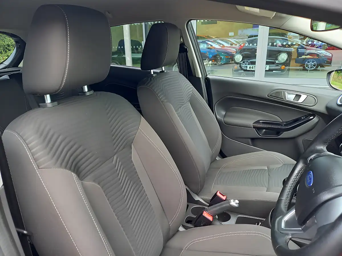 Used 2016 Ford Fiesta Zetec Grey - Interior and Exterior details 12