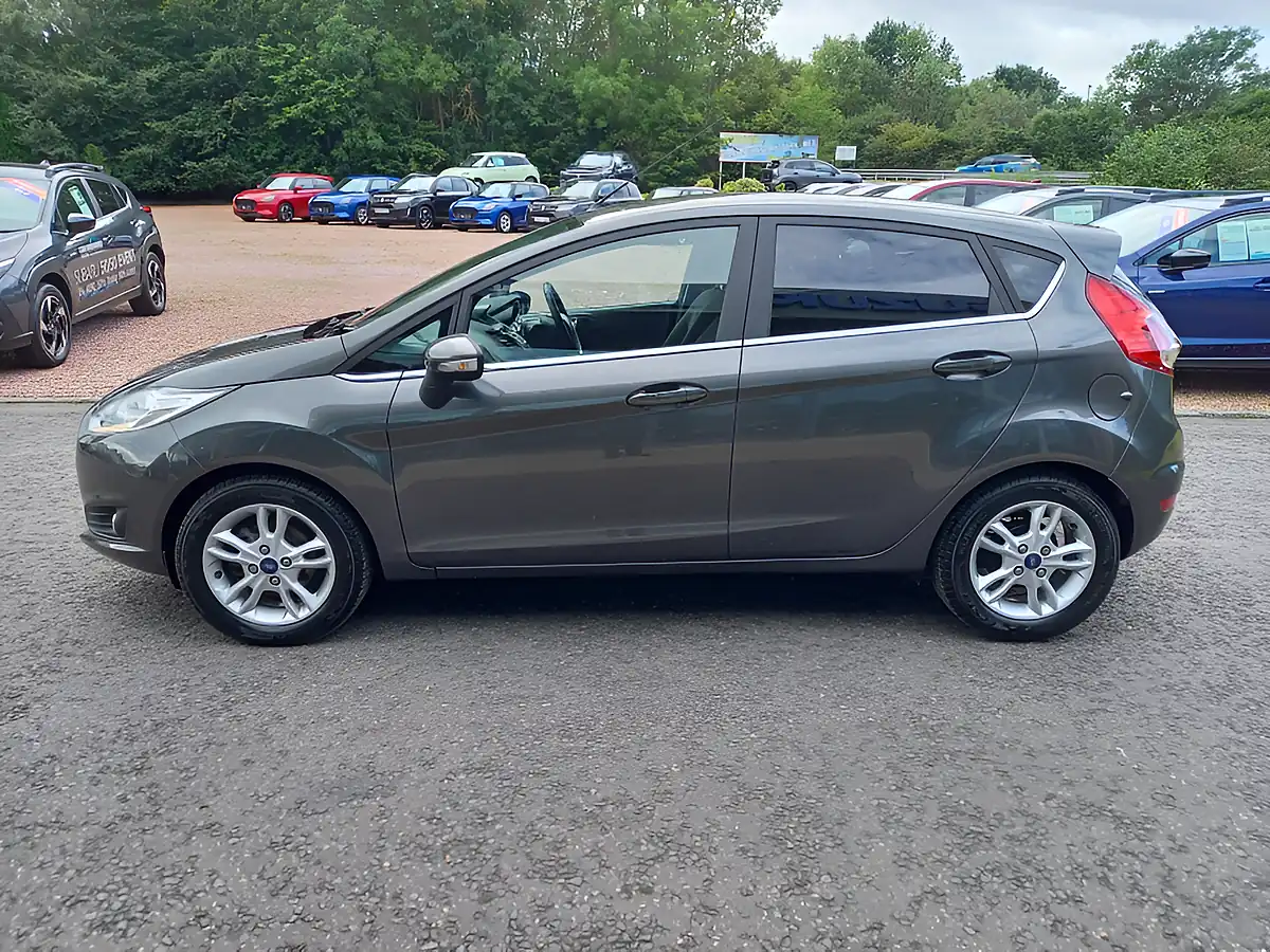 Used 2016 Ford Fiesta Zetec Grey - Interior and Exterior details 4