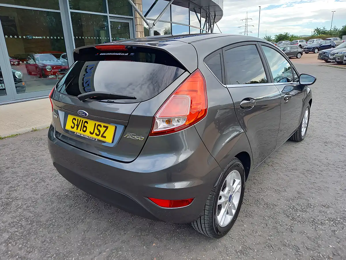 Used 2016 Ford Fiesta Zetec Grey - Interior and Exterior details 8