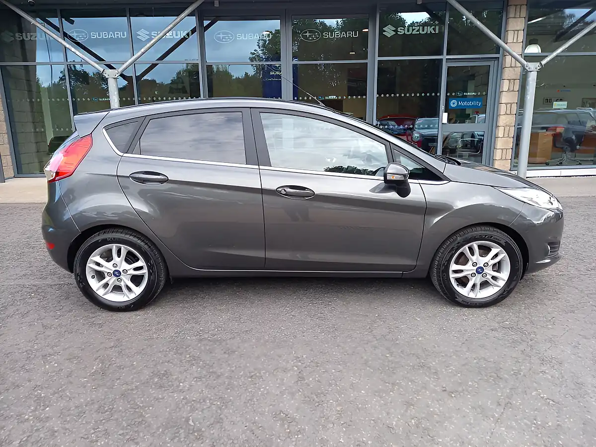 Used 2016 Ford Fiesta Zetec Grey - Interior and Exterior details 9