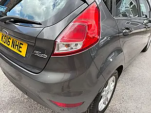Used 2016 Ford Fiesta Zetec Grey - Interior and Exterior details 10