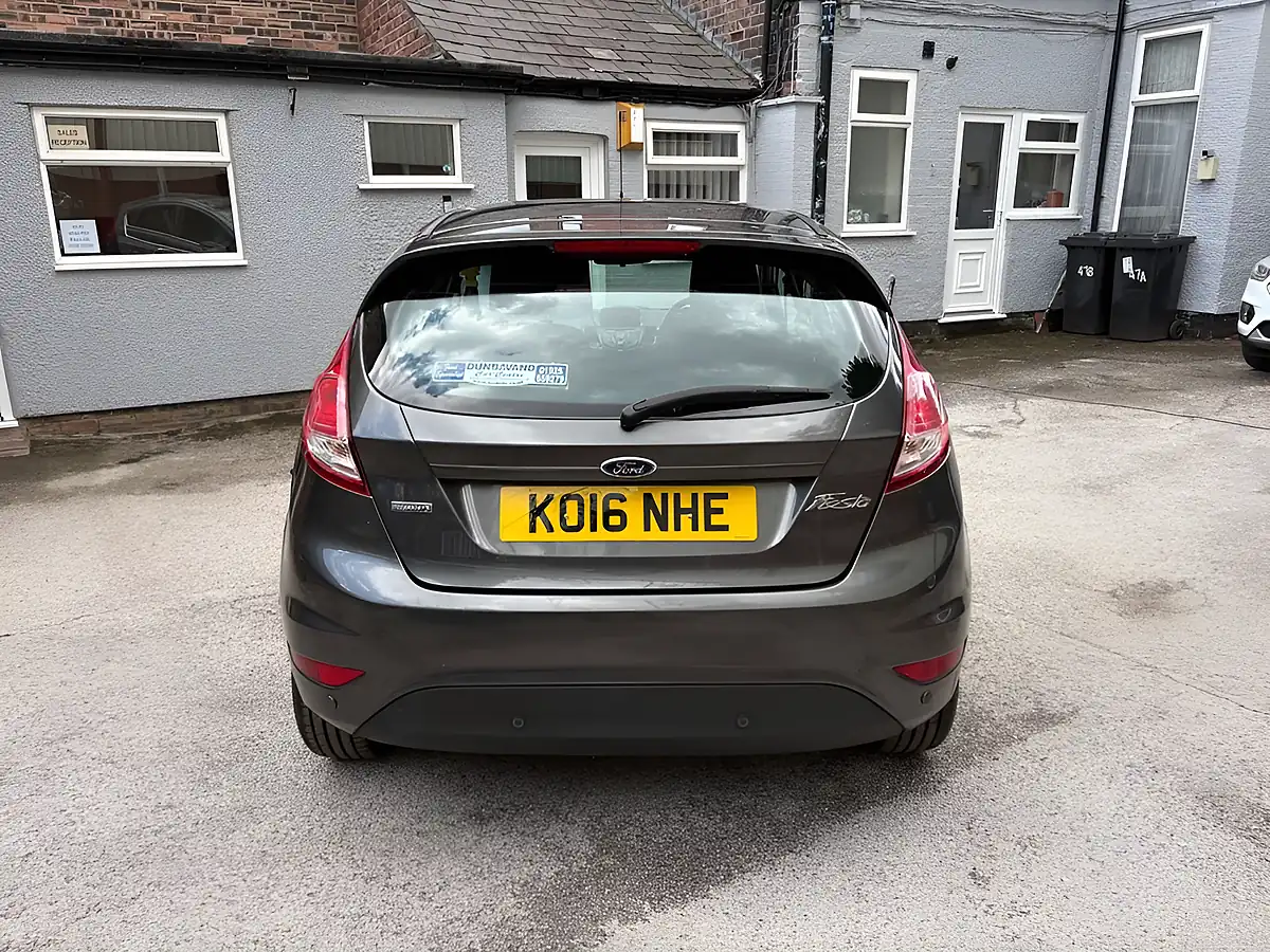 Used 2016 Ford Fiesta Zetec Grey - Interior and Exterior details 6
