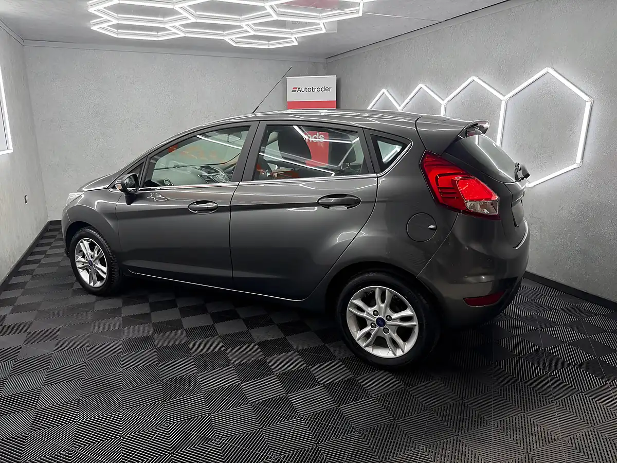 Used 2016 Ford Fiesta Zetec Grey - Interior and Exterior details 12