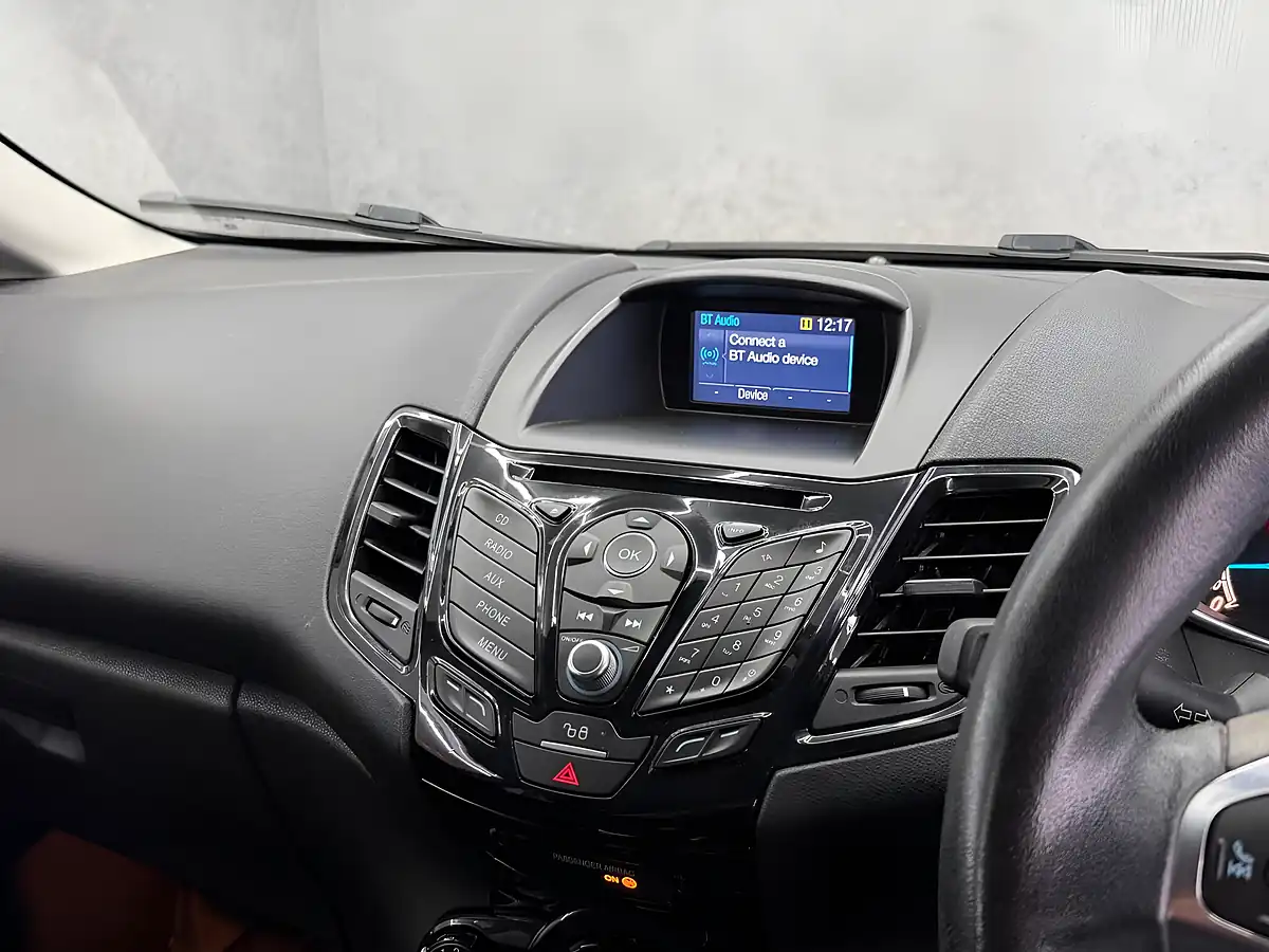 Used 2016 Ford Fiesta Zetec Grey - Interior and Exterior details 19