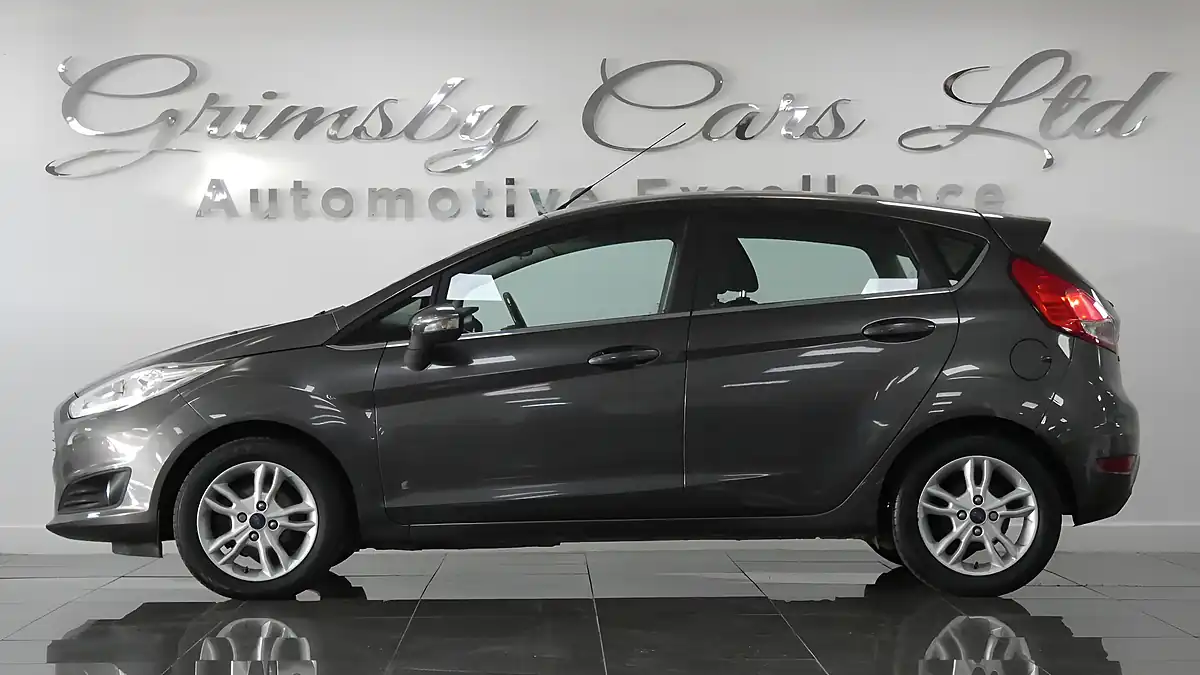 Used 2016 Ford Fiesta Zetec Grey - Interior and Exterior details 2