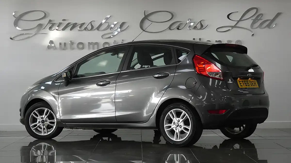 Used 2016 Ford Fiesta Zetec Grey - Interior and Exterior details 3