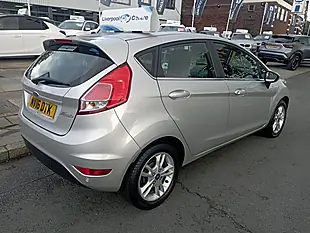 Used 2016 Ford Fiesta Zetec Moondust Silver - Interior and Exterior details 12