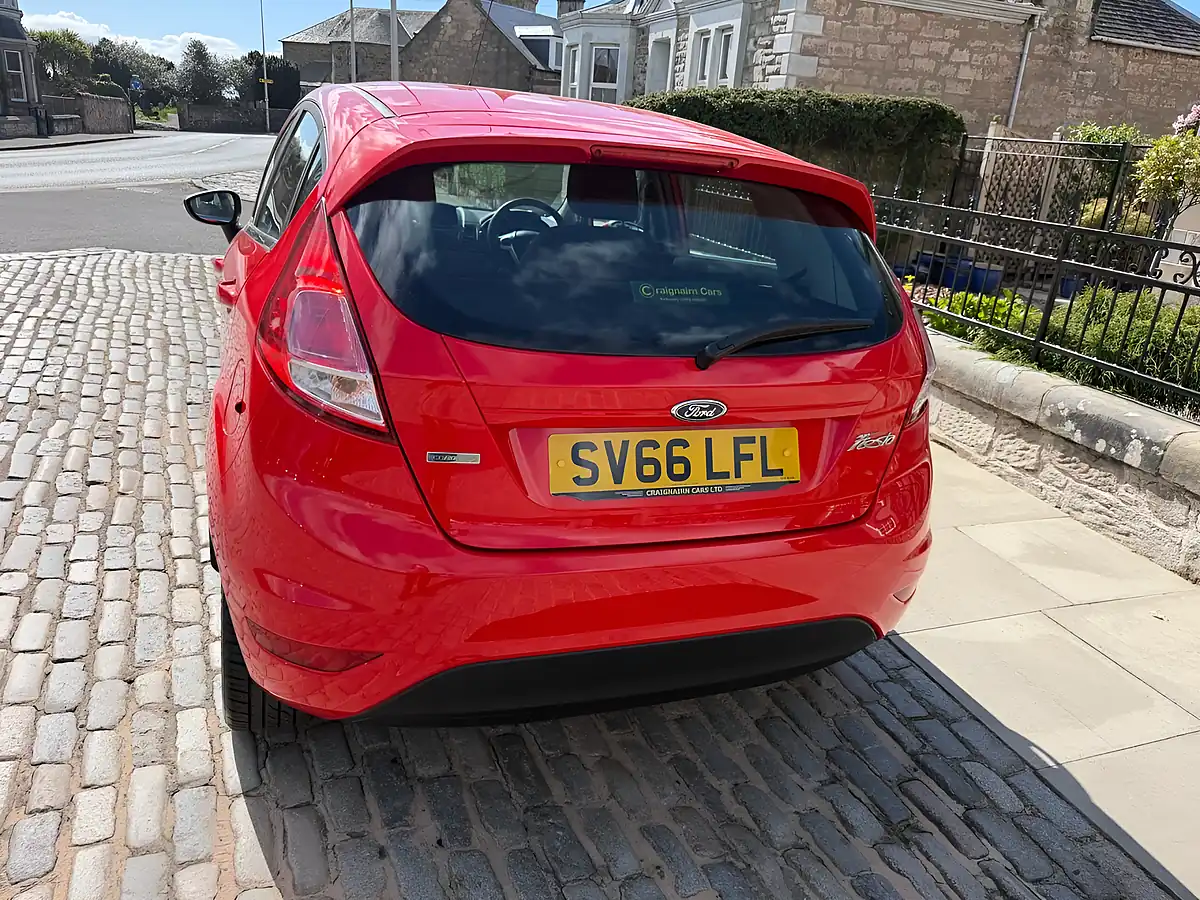 Used 2016 Ford Fiesta Zetec Race Red - Interior and Exterior details 13