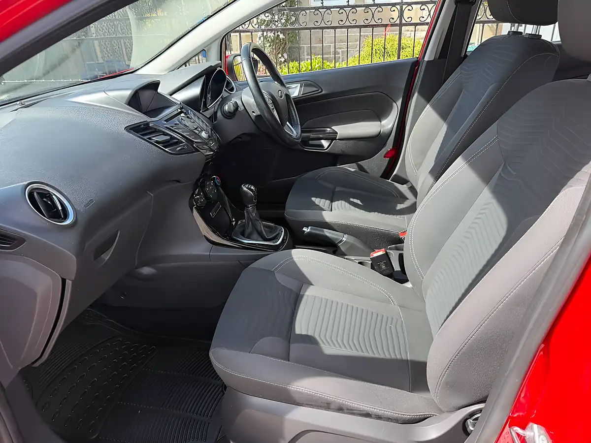 Used 2016 Ford Fiesta Zetec Race Red - Interior and Exterior details 17