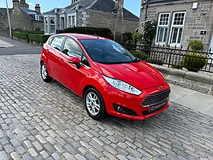 Used 2016 Ford Fiesta Zetec Race Red - Interior and Exterior details 8