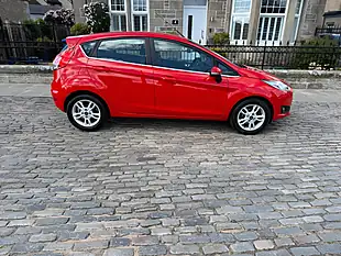 Used 2016 Ford Fiesta Zetec Race Red - Interior and Exterior details 9