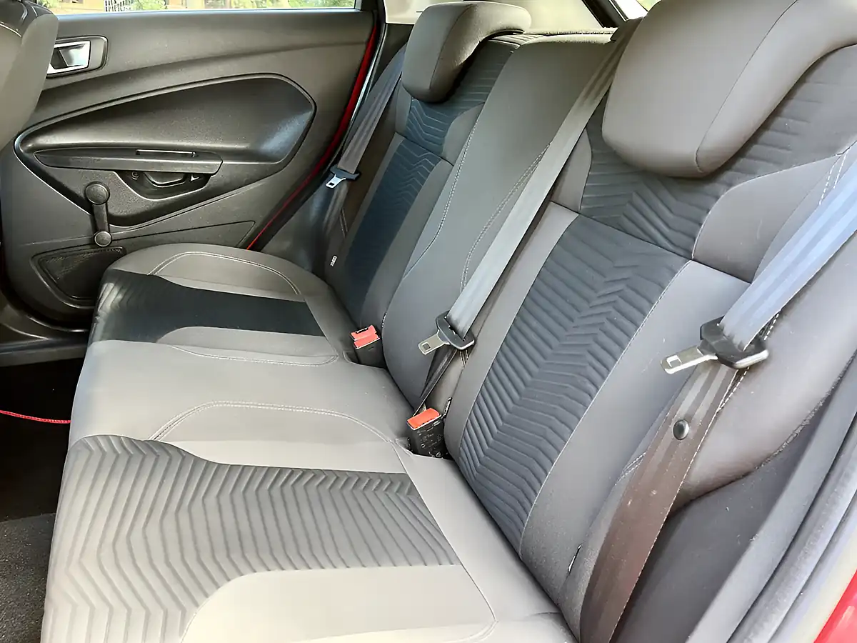 Used 2016 Ford Fiesta Zetec Red - Interior and Exterior details 10