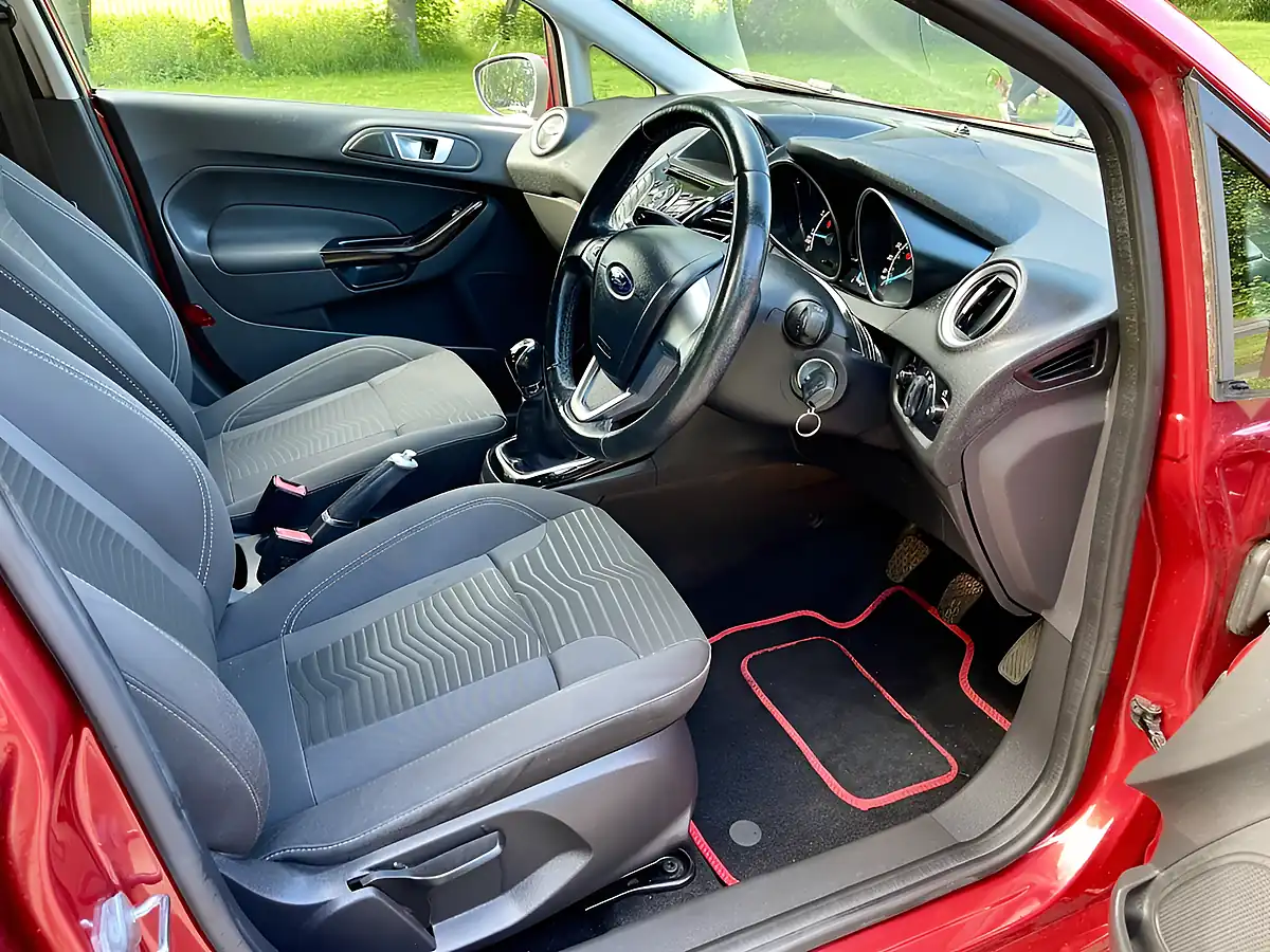 Used 2016 Ford Fiesta Zetec Red - Interior and Exterior details 15