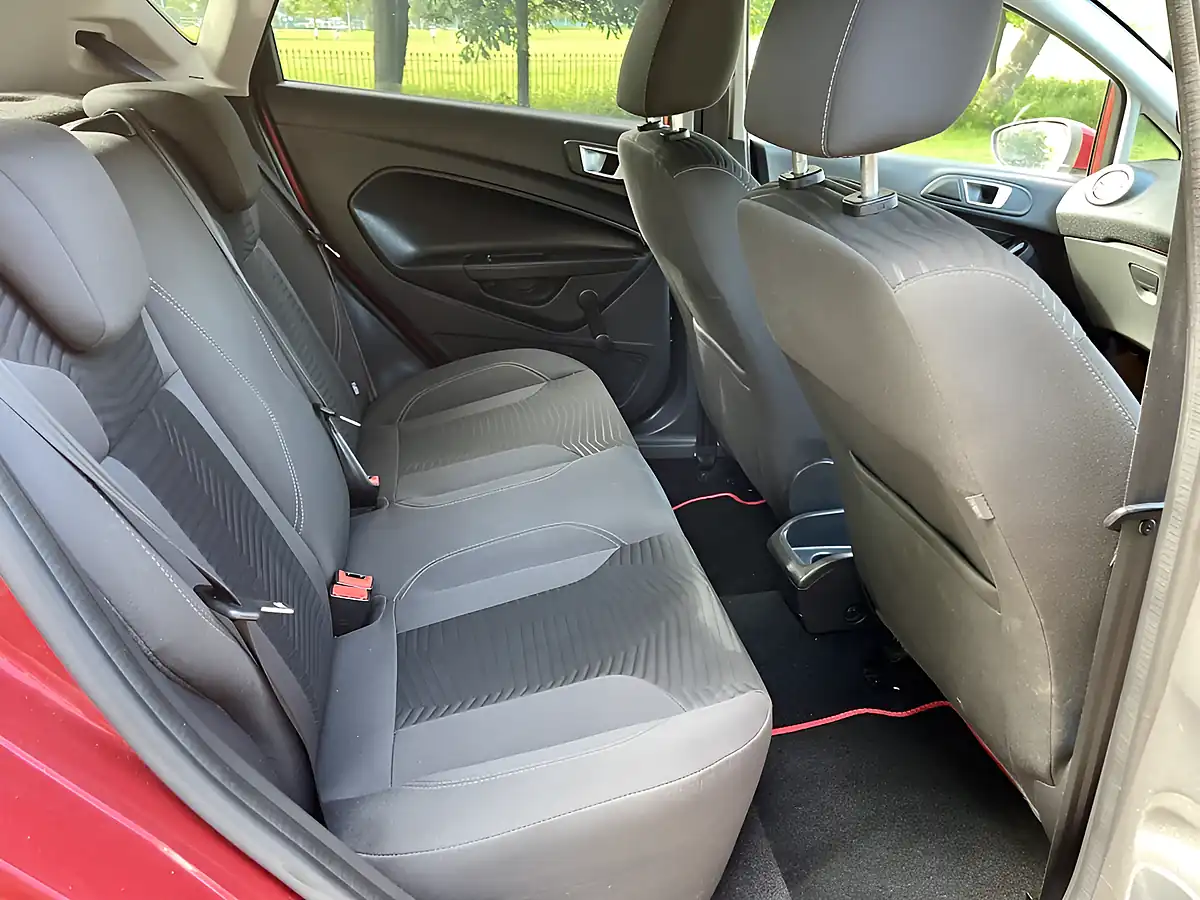 Used 2016 Ford Fiesta Zetec Red - Interior and Exterior details 17