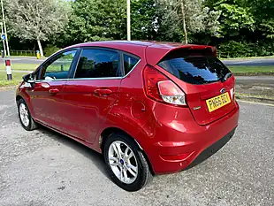Used 2016 Ford Fiesta Zetec Red - Interior and Exterior details 4