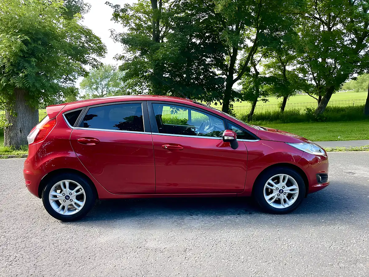 Used 2016 Ford Fiesta Zetec Red - Interior and Exterior details 6