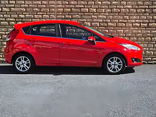 Used 2016 Ford Fiesta Zetec Red - Interior and Exterior details 16